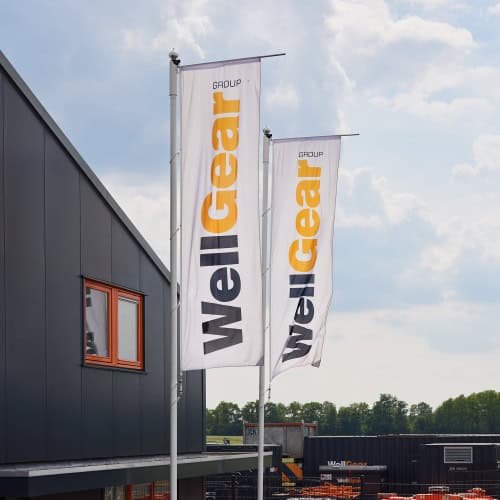 Aluminium Fahnenmast mit hissbaren Ausleger Easylift 7 Metern